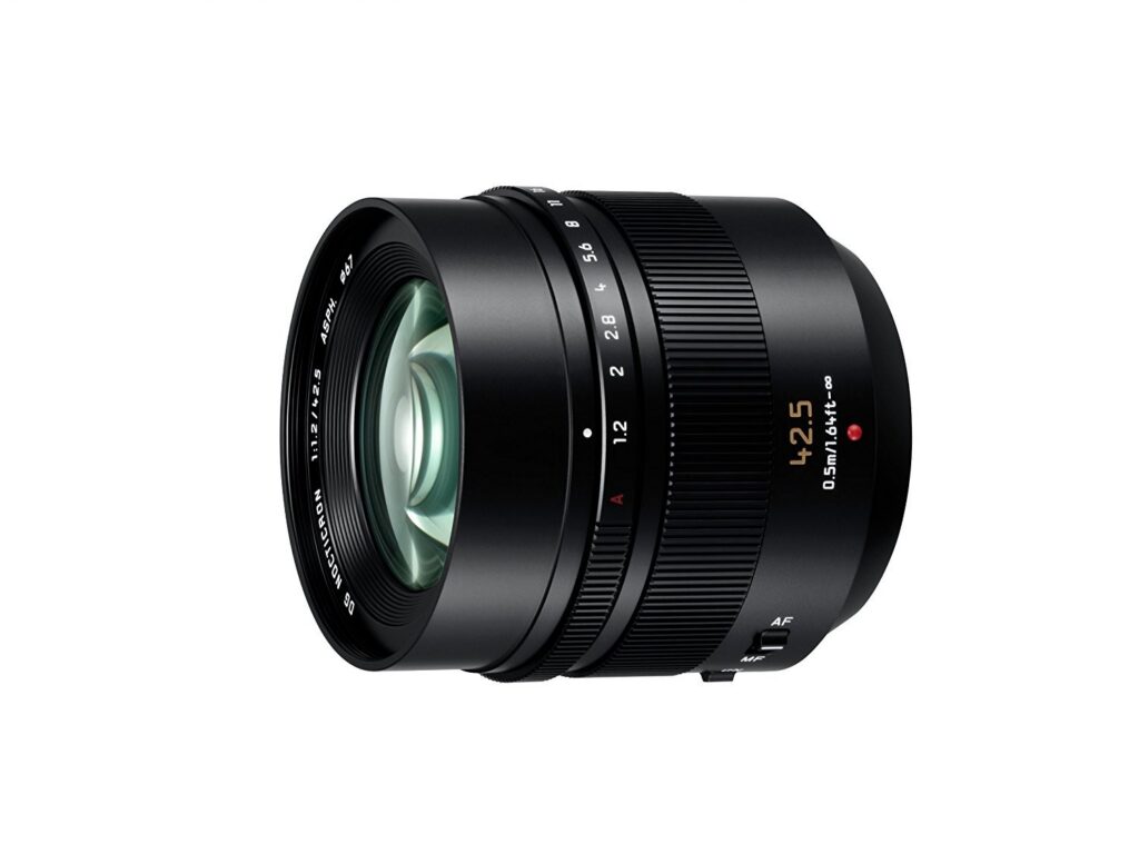 Panasonic 42.5 mm F/1.2 Leica DG ASPH Nocticron