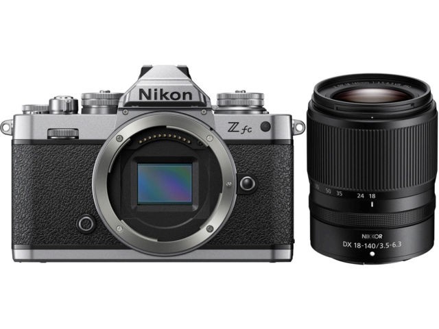 Nikon Z FC + 18-140mm F3.5-6.3 VR