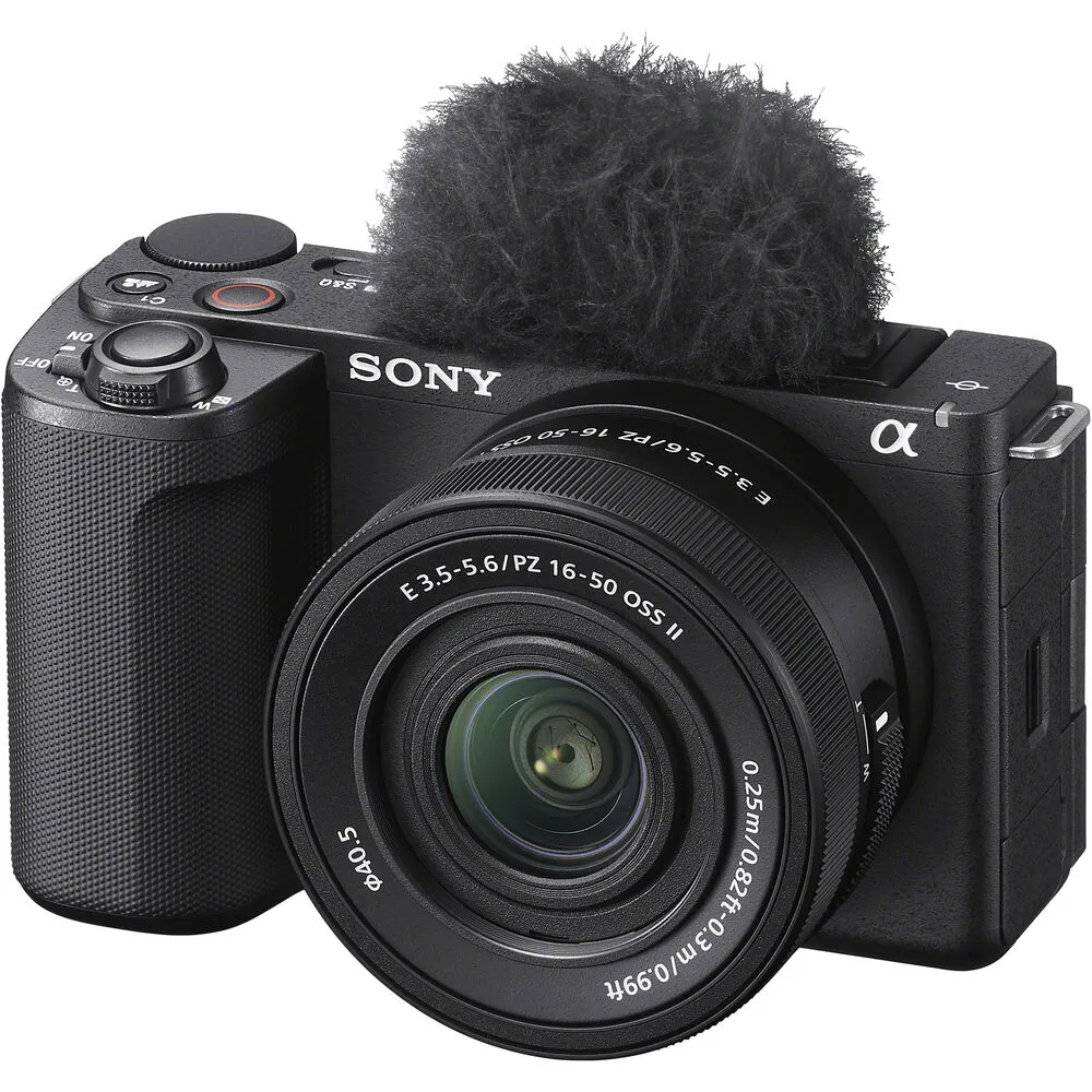 Sony ZV-E10 + 16-50mm F/3.5-5.6 OSS