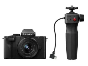 Panasonic Lumix G100D + 12-32 mm F3.5-5.6 Mega O.I.S + Grip